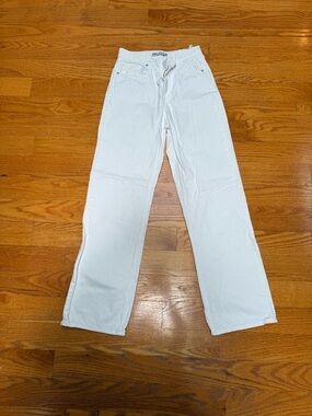 🙂Zara White Straight-Leg Women’s Jeans